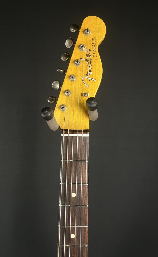 Fender Custom Shop USED Fender 2015 Custom Shop '63 Telecaster Relic Ice Blue Metallic w/OHSC - Used