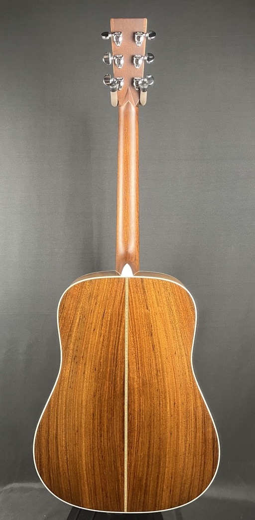 Martin USED 2017 Martin HD-28 Acoustic Dreadnought w/OHSC - CONSIGNMENT - Used