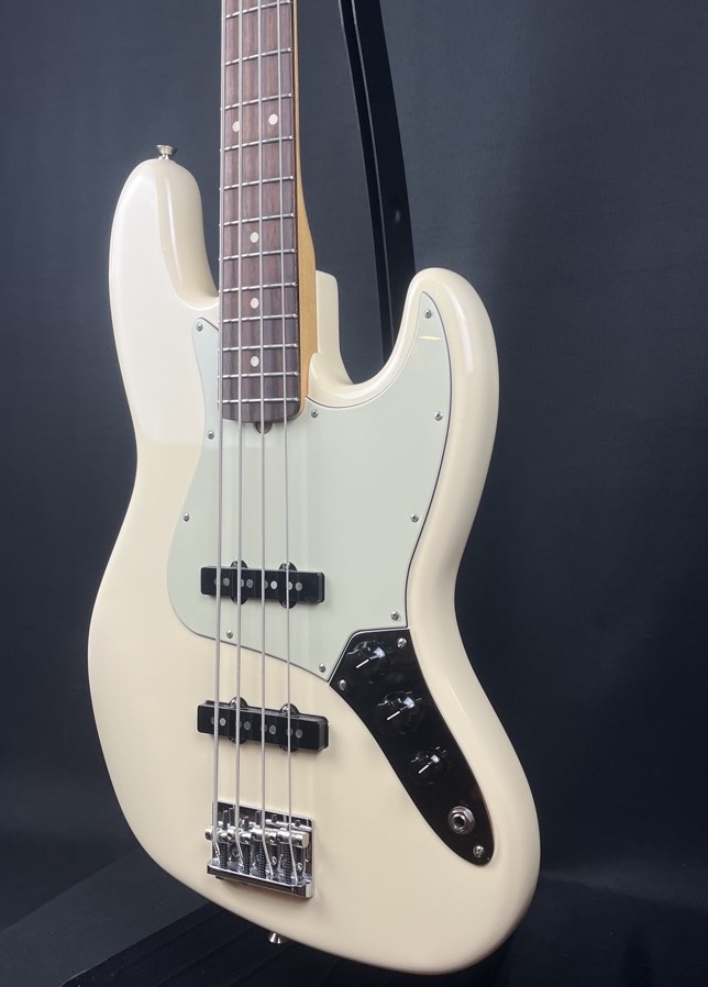 Fender USED Fender 2017 American Professional Jazz Bass w/Case - CONSIGNMENT - Used