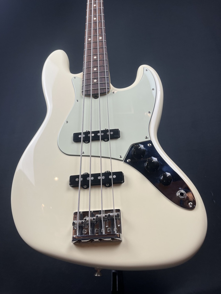 Fender USED Fender 2017 American Professional Jazz Bass w/Case - CONSIGNMENT - Used