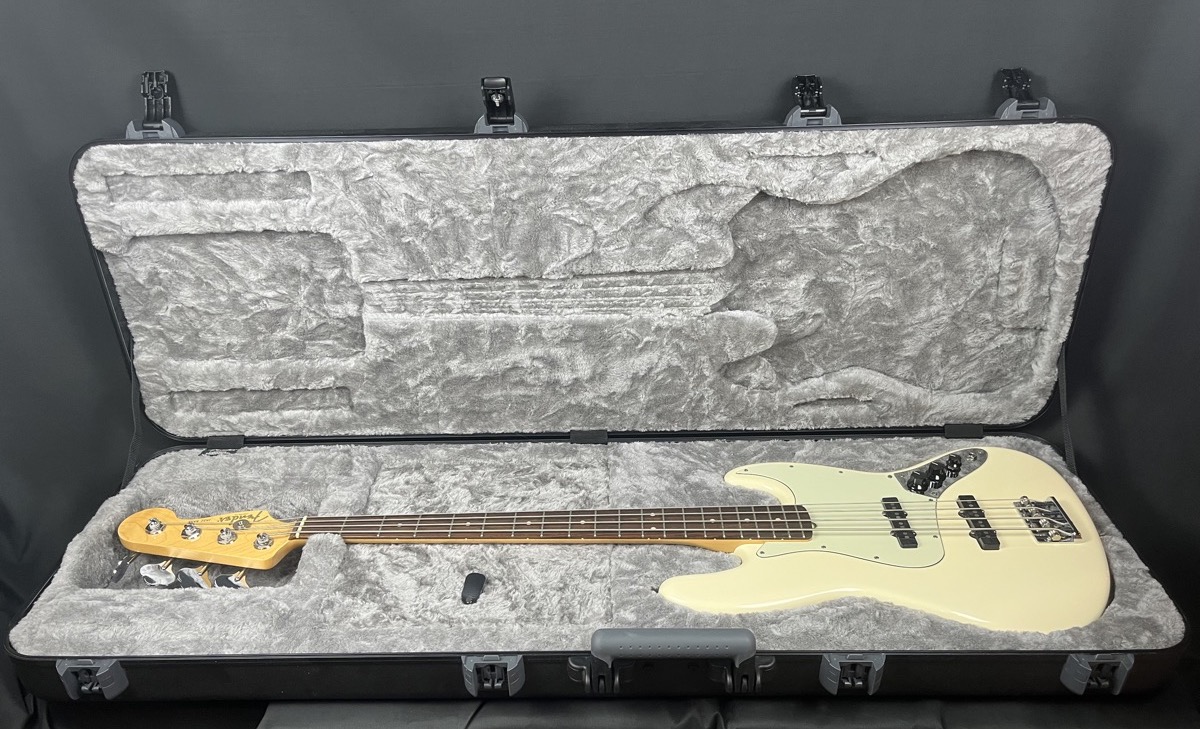 Fender USED Fender 2017 American Professional Jazz Bass w/Case - CONSIGNMENT - Used