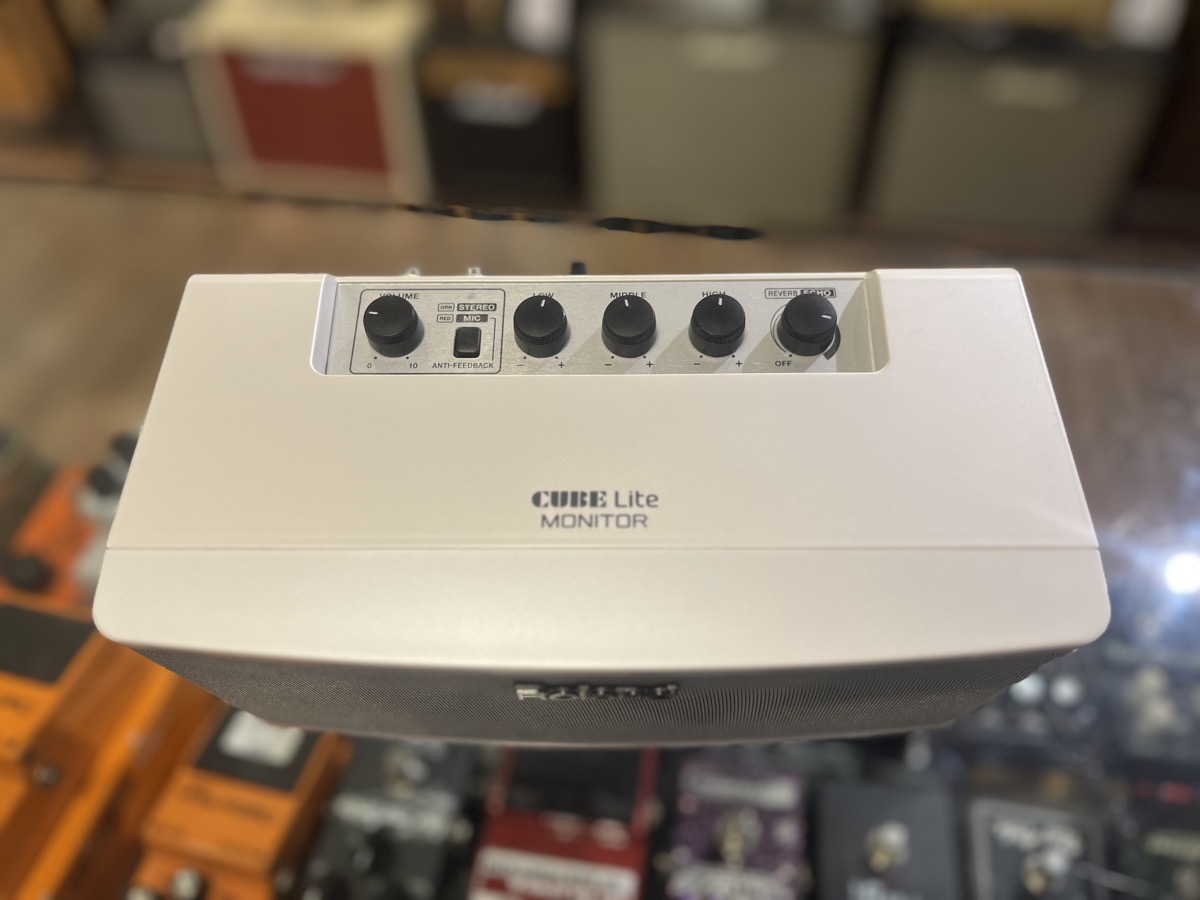 Roland USED Roland CUBE Lite Monitor, Adaptor, iLink, Manual - White - Used